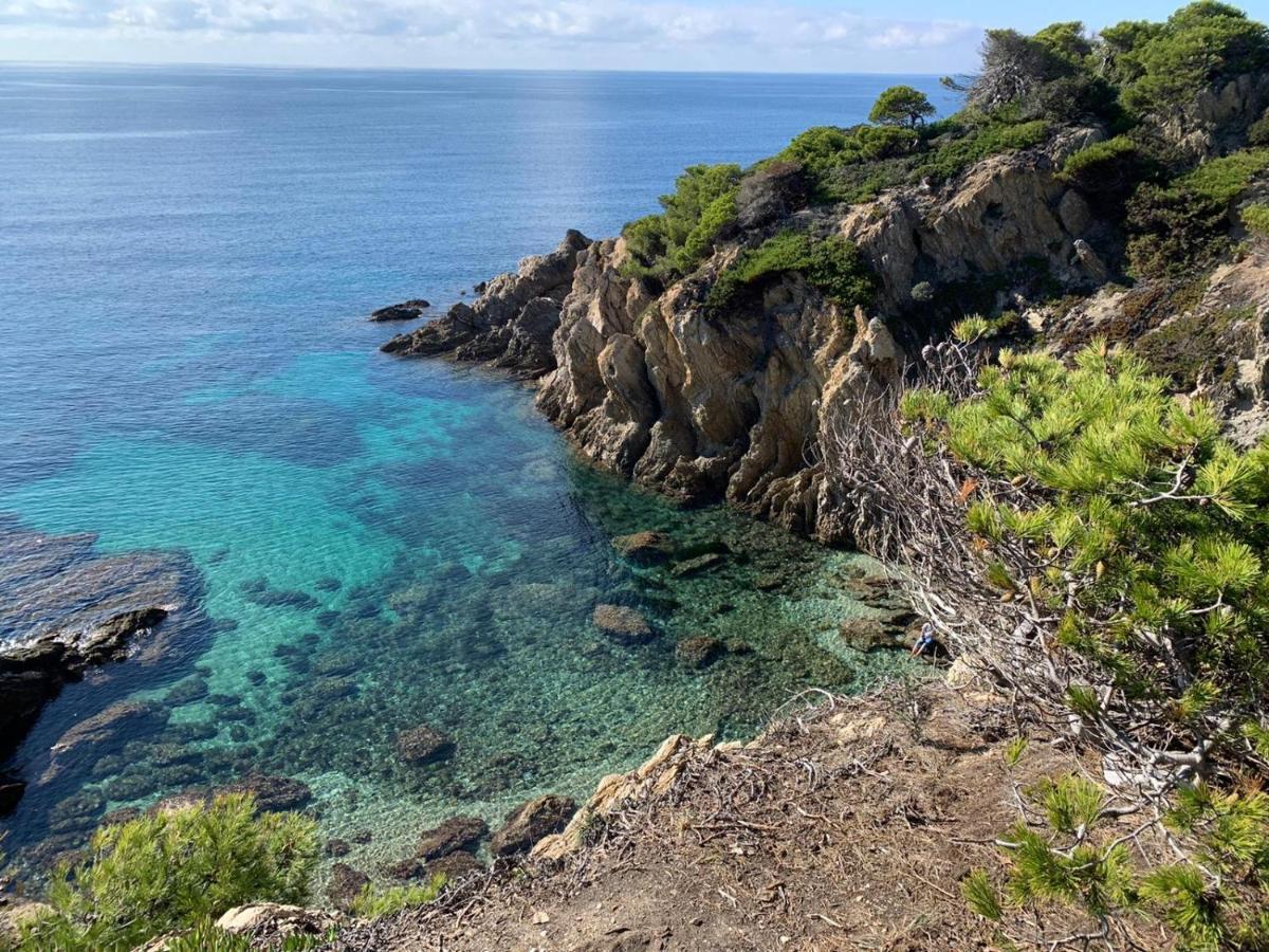 L'Odyssee Provencale, Un Duplex De Charme De 2 Chambres Au Pied Du Village Medieval De Bormes-Les-Mimosas, Offrant Des Prestations Haut De Gamme Et Une Superbe Vue Sur Le Massif Des Maures מראה חיצוני תמונה